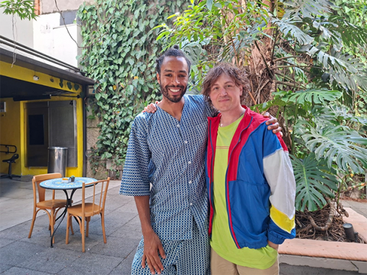Compositores da trilha do filme: Duval Timothy (esq.) e CJ Mirra